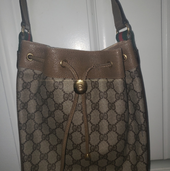 Gucci Bucket Bag - Picture 3 of 7